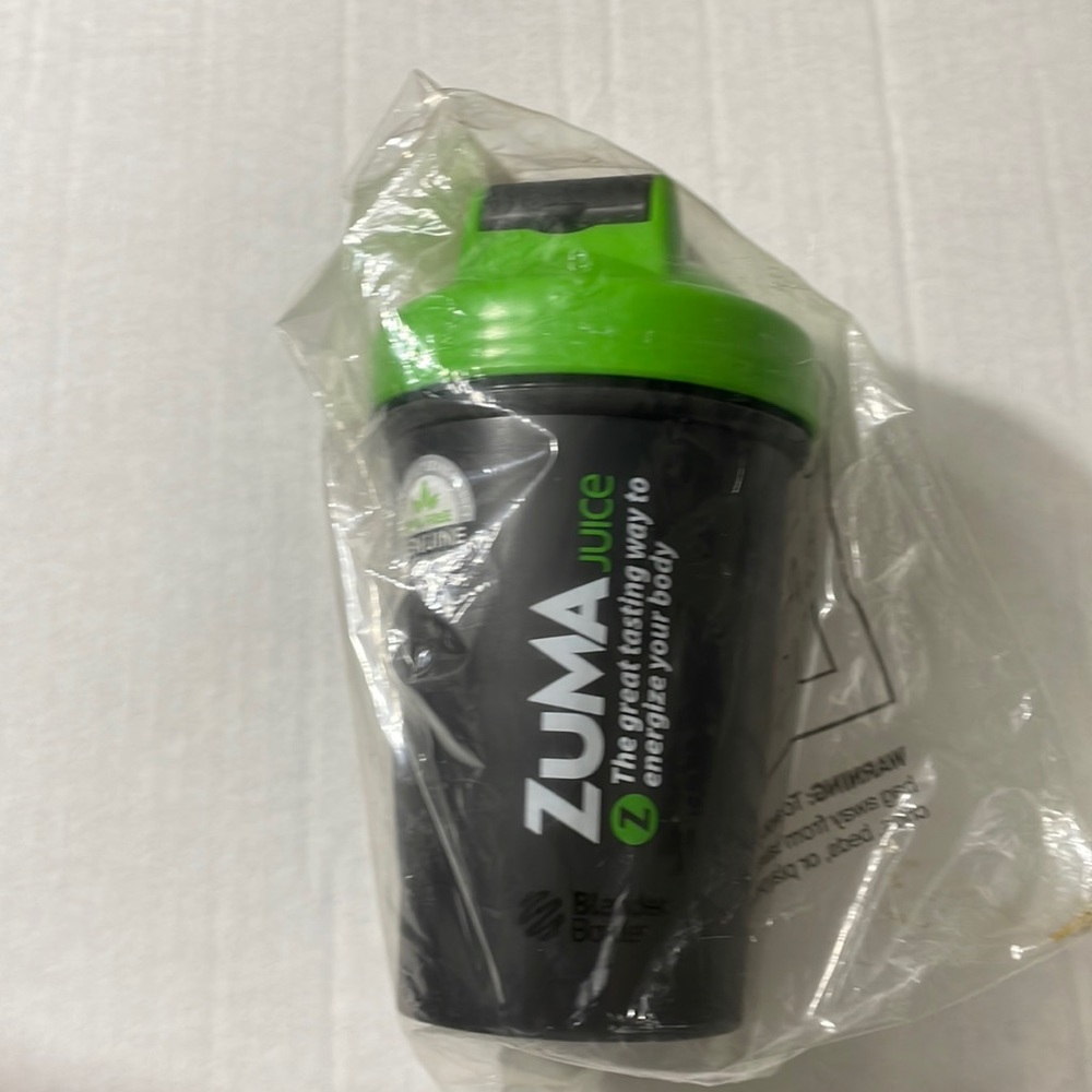 ZUMA Juice Edition 20 oz. Blender Bottle New